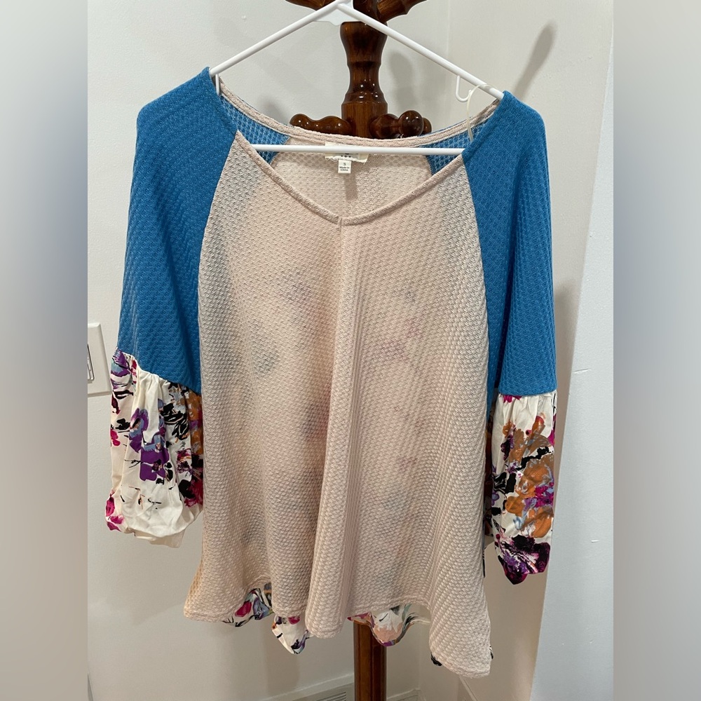 Shop the Mint Flowy Floral Top, S
